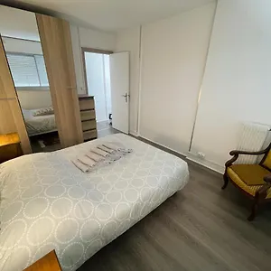 tour-eiffel-cambronne-3apartment.fr-paris.fr/
