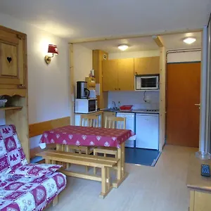 appartement-valfrejus-5-personnes-au-pied-des-pistes.hotels-rhonealpes.com/